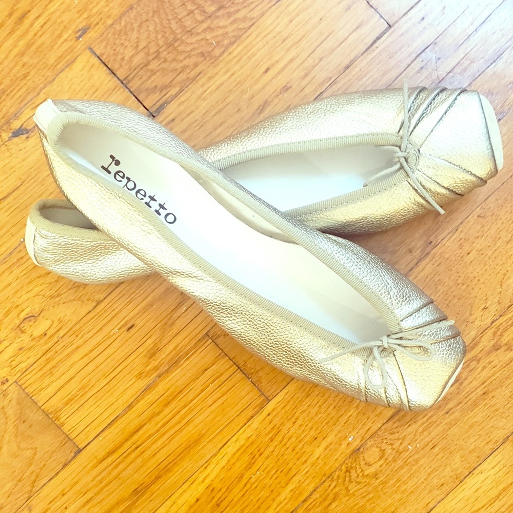 Brand new gold Repetto flats